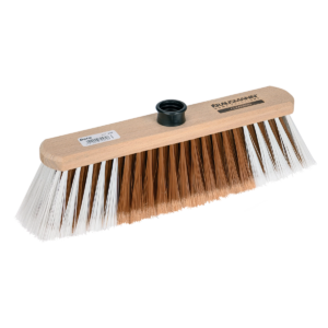 540_Skoupa_politelias_img_01